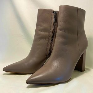 Marc Fisher ankle booties Sz 9.5